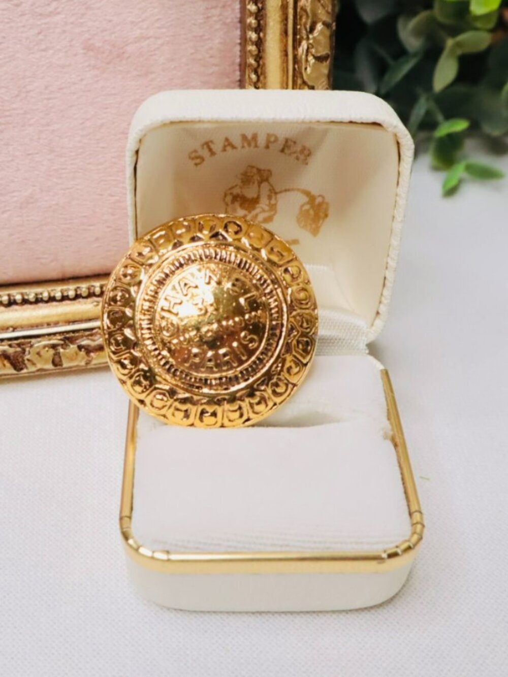 Vintage Chanel 31 Rue Cambon Medallion Brooch Gold Plated France